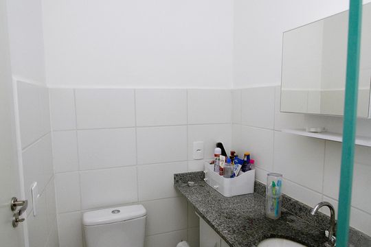 Banheiro da Suíte de apartamento à venda com 3 quartos, 67m² em Palmeiras, Belo Horizonte