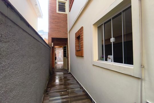 Corredor de casa para alugar com 3 quartos, 167m² em Cursino, São Paulo