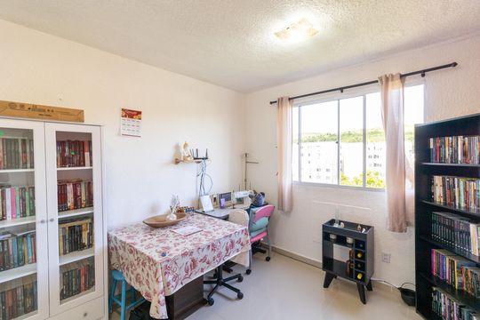 Sala de apartamento para alugar com 2 quartos, 40m² em Cavalhada, Porto Alegre