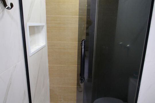 Banheiro de kitnet/studio à venda com 1 quarto, 35m² em Vista Alegre, Rio de Janeiro