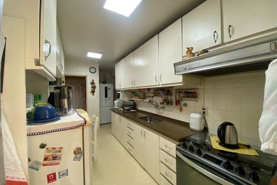 Cozinha de apartamento à venda com 3 quartos, 106m² em Santo Amaro, São Paulo