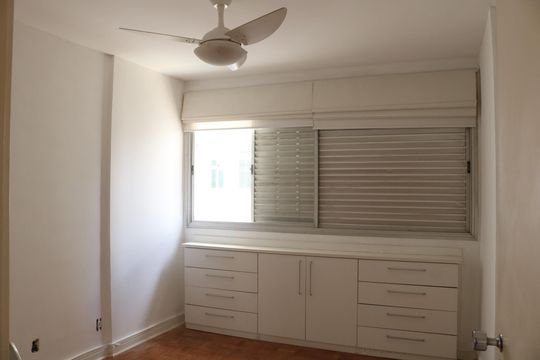 Quarto 2 de apartamento para alugar com 2 quartos, 110m² em Perdizes, São Paulo