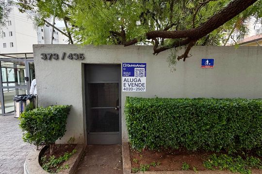 Plaquinha de apartamento à venda com 3 quartos, 68m² em Jardim Pinheiros, São Paulo
