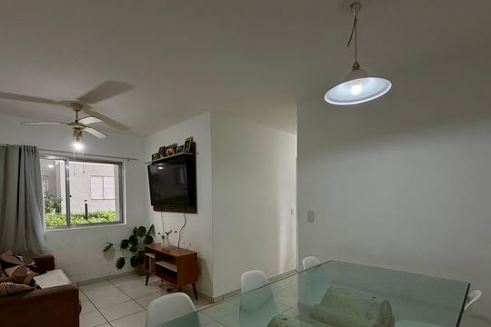 Sala de apartamento à venda com 3 quartos, 68m² em Jardim Pinheiros, São Paulo