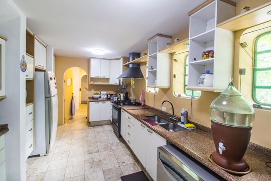 Cozinha de casa de condomínio para alugar com 4 quartos, 1300m² em Chacara Santa Lucia, Carapicuíba