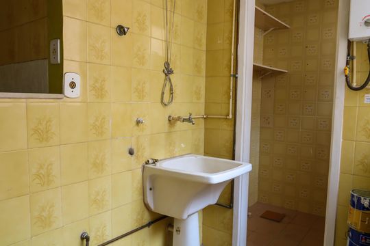 Área de Serviço de apartamento para alugar com 2 quartos, 65m² em Todos Os Santos, Rio de Janeiro