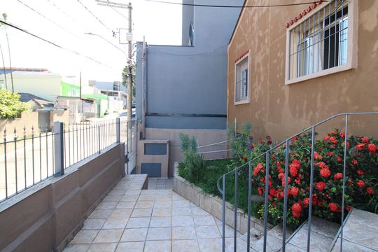 Garagem de casa à venda com 4 quartos, 199m² em Vila Nova Cachoeirinha, São Paulo