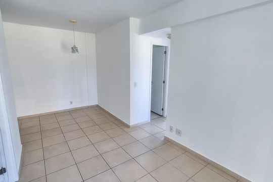 Sala de apartamento à venda com 2 quartos, 64m² em Irajá, Rio de Janeiro