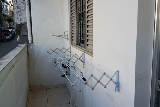 Casa à venda com 5 quartos, 200m² em Canhema, Diadema