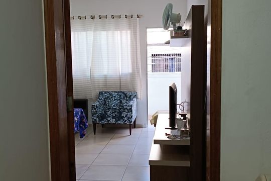 Casa à venda com 5 quartos, 200m² em Canhema, Diadema