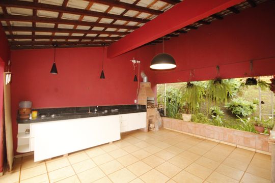 Área gourmet de casa de condomínio à venda com 3 quartos, 152m² em , Itabirito