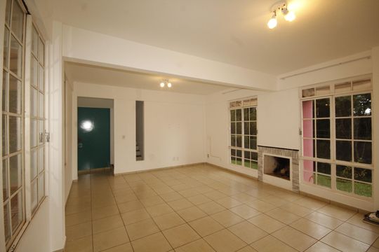 sala de casa de condomínio à venda com 3 quartos, 152m² em , Itabirito