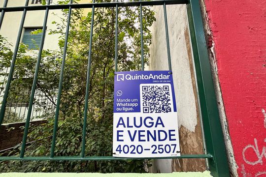 Placa Instalada dia 16/01/26 Cod_ZIYT-1226 de apartamento para alugar com 2 quartos, 63m² em Pinheiros, São Paulo