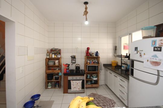 Cozinha de casa de condomínio à venda com 3 quartos, 112m² em Vila Paulistana, São Paulo