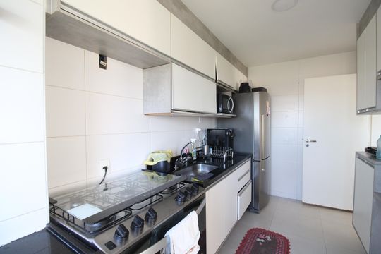 Cozinha de apartamento à venda com 3 quartos, 102m² em Barra da Tijuca, Rio de Janeiro