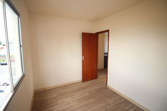 Quarto 2 de apartamento para alugar com 2 quartos, 45m² em Riacho das Pedras, Contagem