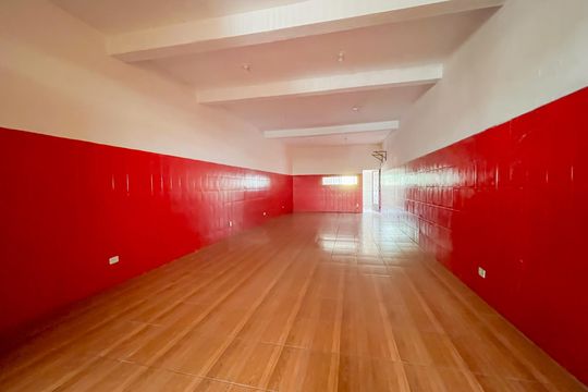 Garagem de casa à venda com 4 quartos, 290m² em Veloso, Osasco