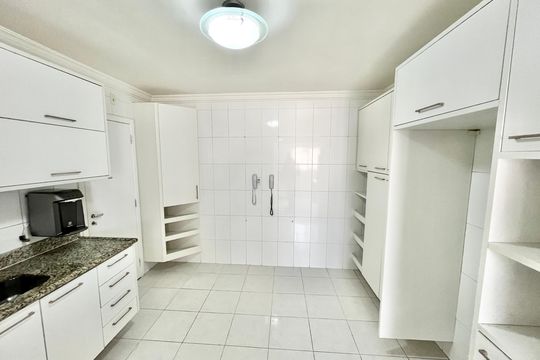 Cozinha de apartamento para alugar com 3 quartos, 114m² em Lauzane Paulista, São Paulo