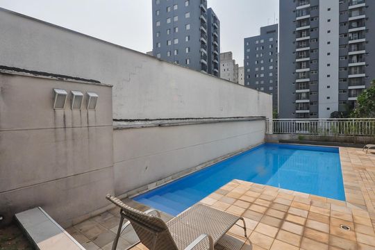 Piscina de apartamento à venda com 3 quartos, 82m² em Jardim Umarizal, São Paulo