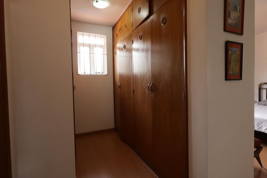 Suíte 2 de casa à venda com 6 quartos, 568m² em Real Parque, São Paulo