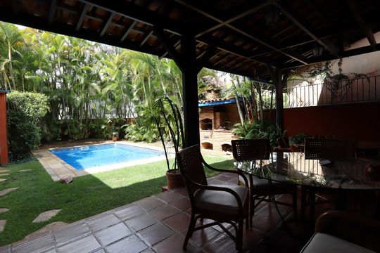 Área comum de casa à venda com 6 quartos, 568m² em Real Parque, São Paulo