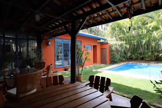 Área comum de casa à venda com 6 quartos, 568m² em Real Parque, São Paulo