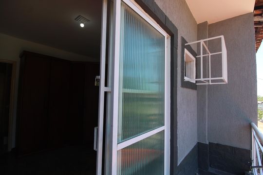 Quarto 1 - Varanda de casa de condomínio à venda com 2 quartos, 100m² em Curicica, Rio de Janeiro