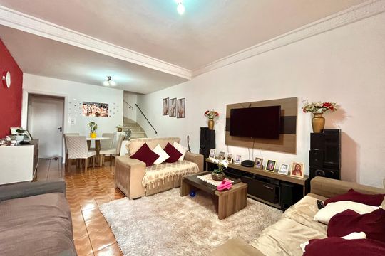 Casa à venda com 2 quartos, 112m² em Parque Jabaquara, São Paulo