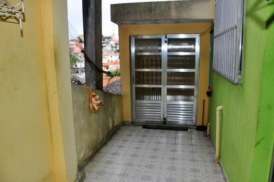 Detalhe - Área de Serviço e Quintal de casa para alugar com 1 quarto, 60m² em Jardim Vivan, São Paulo