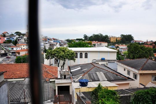 Detalhe - Vista do Quarto de casa para alugar com 1 quarto, 60m² em Jardim Vivan, São Paulo
