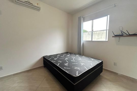 Quarto de apartamento para alugar com 1 quarto, 42m² em São João do Rio Vermelho, Florianópolis