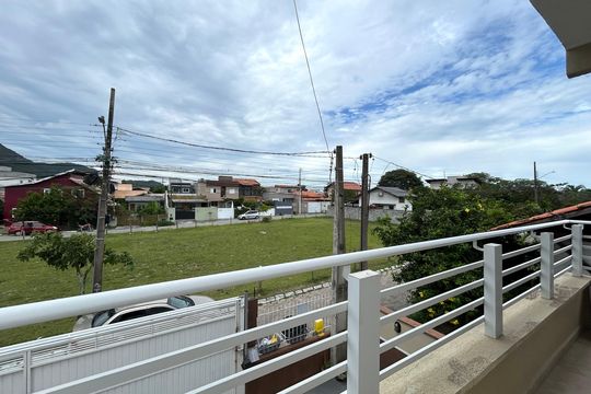Varanda de apartamento para alugar com 1 quarto, 42m² em São João do Rio Vermelho, Florianópolis