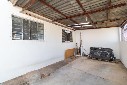 Garagem de casa à venda com 3 quartos, 188m² em Jardim Santa Lúcia, Campinas