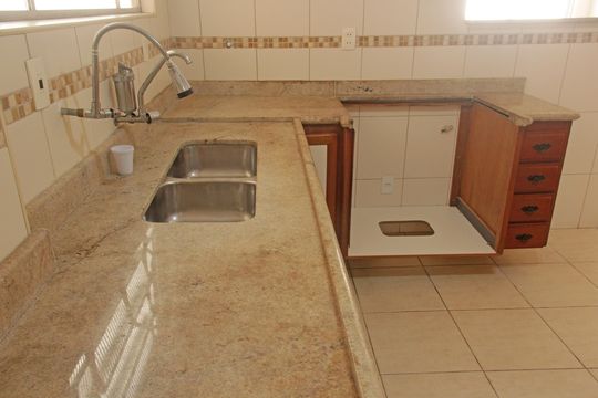 Cozinha de apartamento para alugar com 3 quartos, 136m² em Boqueirão, Santos