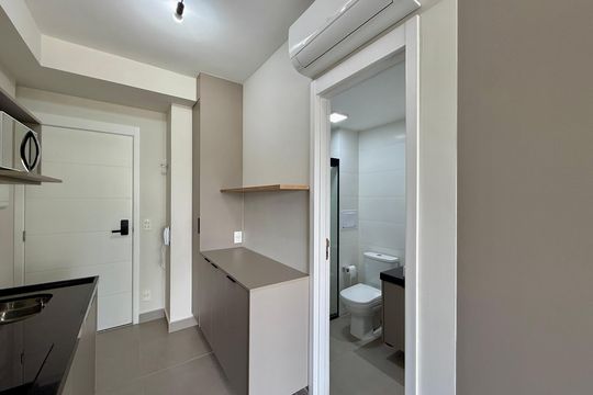 Cozinha de kitnet/studio para alugar com 0 quarto, 25m² em Jardim das Acacias, São Paulo