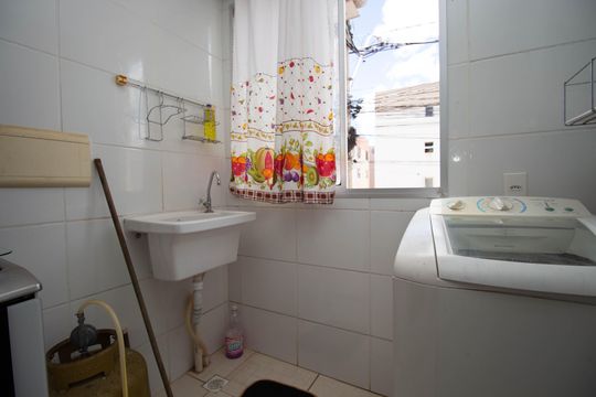 Cozinha e Área de Serviço de apartamento para alugar com 2 quartos, 93m² em Paranoá, Brasília