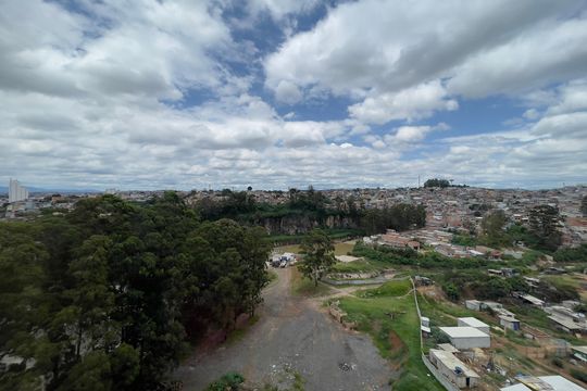 Vista Quarto 1 de apartamento para alugar com 2 quartos, 44m² em Vila Cosmopolita, São Paulo