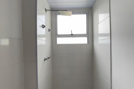 Banheiro de apartamento para alugar com 2 quartos, 44m² em Vila Cosmopolita, São Paulo