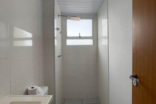 Banheiro de apartamento para alugar com 2 quartos, 44m² em Vila Cosmopolita, São Paulo