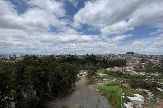 Vista  de apartamento para alugar com 2 quartos, 44m² em Vila Cosmopolita, São Paulo