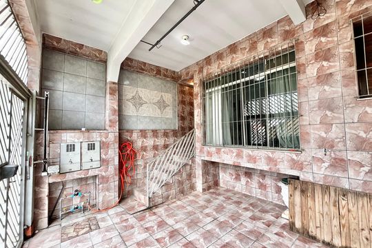 Garagem de casa à venda com 5 quartos, 280m² em Jardim São Paulo, São Paulo
