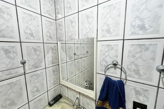 Banheiro de serviço de casa à venda com 5 quartos, 280m² em Jardim São Paulo, São Paulo