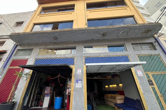 Fachada / Placa de casa para alugar com 6 quartos, 382m² em Santana, São Paulo