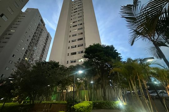 Fachada do bloco de apartamento à venda com 2 quartos, 59m² em Jardim Tupanci, Barueri