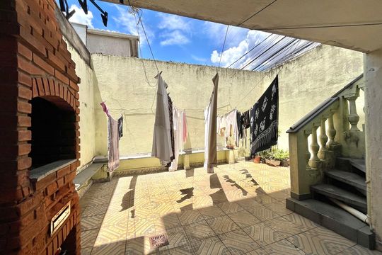 Quintal de casa à venda com 2 quartos, 130m² em Americanópolis, São Paulo