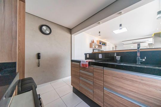 Cozinha  de apartamento à venda com 2 quartos, 87m² em Vila Homero Thon, Santo André