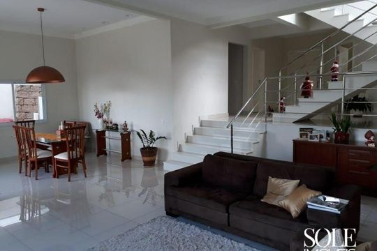 Casa de Condomínio à venda com 3 quartos, 300m² em Chácara Malota, Jundiaí