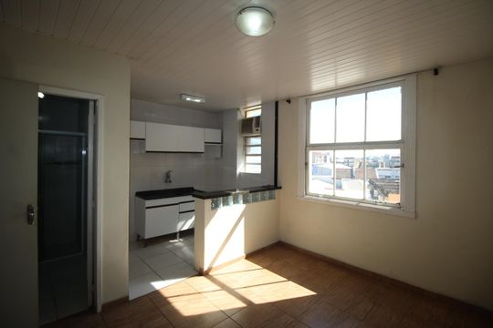 Sala de apartamento à venda com 2 quartos, 50m² em São Geraldo, Porto Alegre