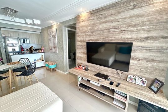 Sala de apartamento à venda com 3 quartos, 75m² em Vila Augusta, Guarulhos
