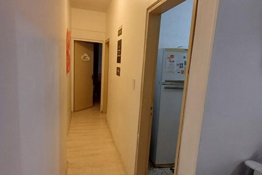 Corredor de apartamento para alugar com 1 quarto, 68m² em Centro Histórico, Porto Alegre
